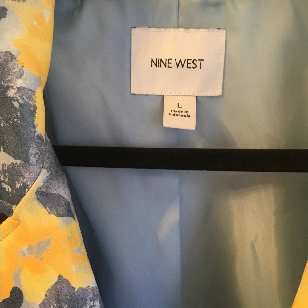 Nine West Blue and Yellow Floral Blazer Size Large - Picture 6 of 7